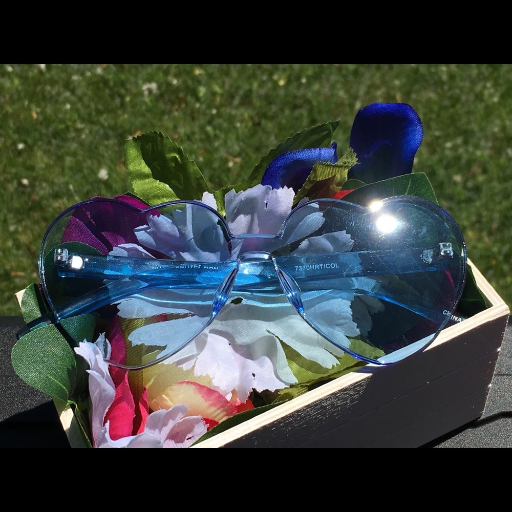 Indigo Heart Sunglasses 💙